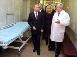 Путин недоволен московскими больницами Путин недоволен московскими больницами